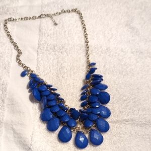 Elegant Blue Statement Necklace